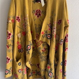 Floral Embroidered Women's Sweater - Mustard